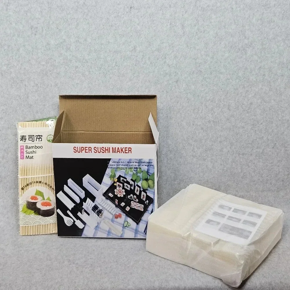 Super Sushi Maker Kit 3 in 1 Miracle Sushi Mold New in Box with Bamboo Sushi Mat